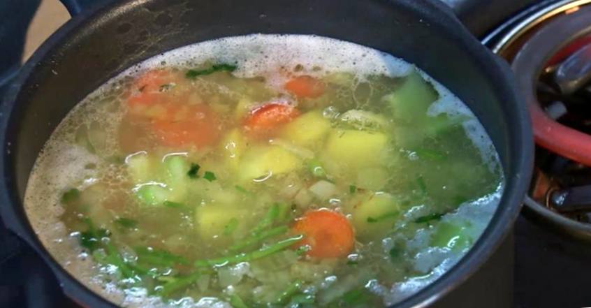 Рецепт Гороховый суп-пюре с беконом  шаг-4