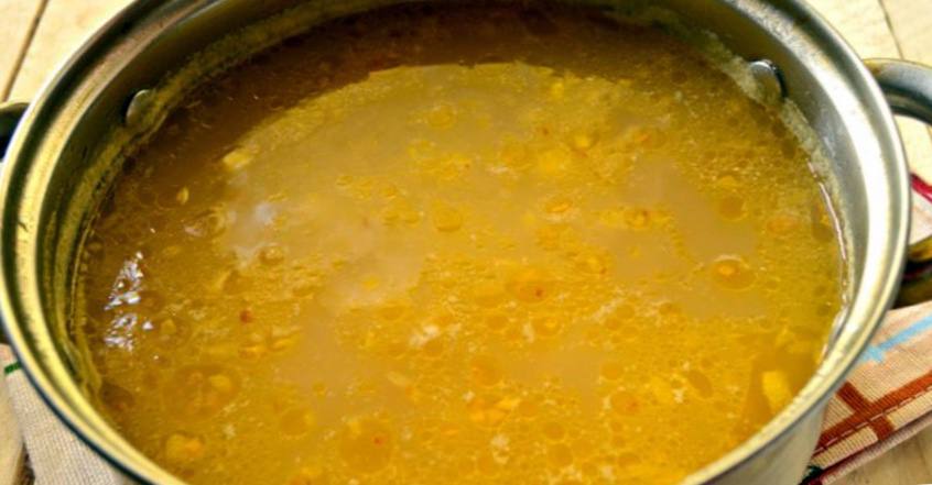 Рецепт Гороховый суп с курицей и сухариками шаг-5