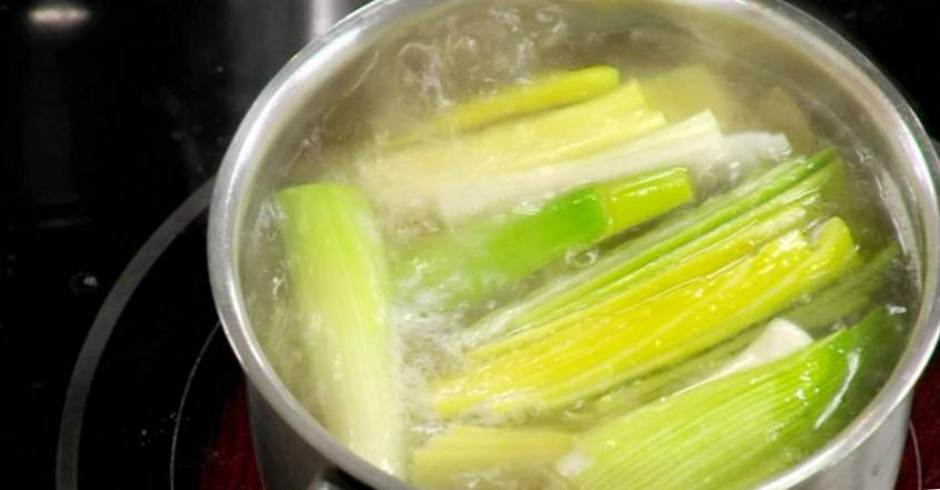 Рецепт Картофельный крем-суп со сливками  шаг-2
