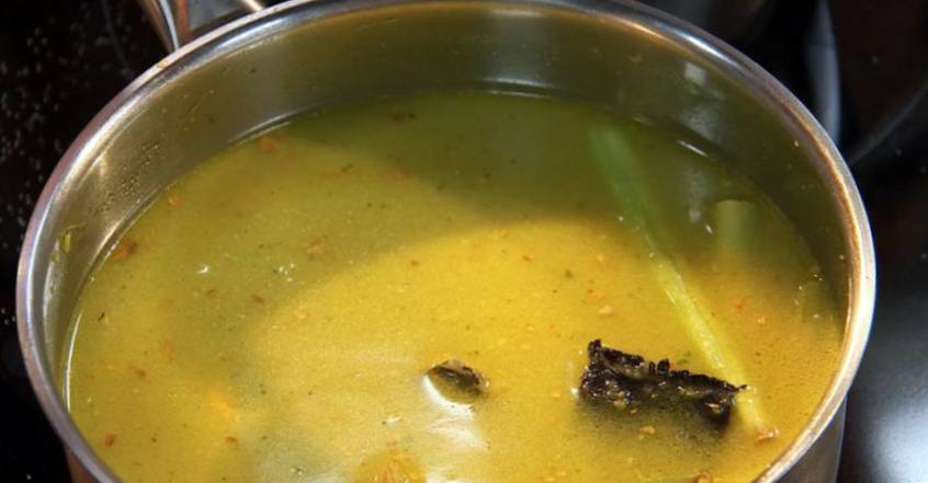 Рецепт Мохинга. Бирманский рыбный суп с лапшой шаг-6