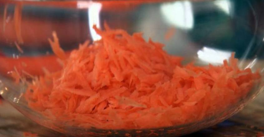 Рецепт Морковный суп с орехами пекан шаг-1