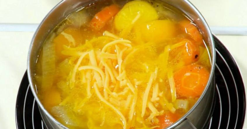 Рецепт Сырный суп шаг-6