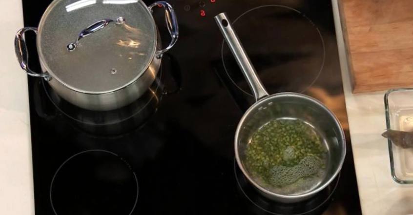 Рецепт Суп из камбалы с рисом и горохом шаг-1