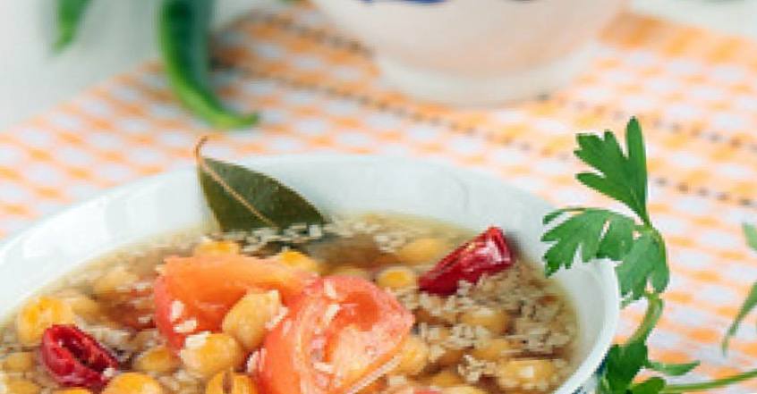 Рецепт Суп из нута, кокоса и томатов шаг-1