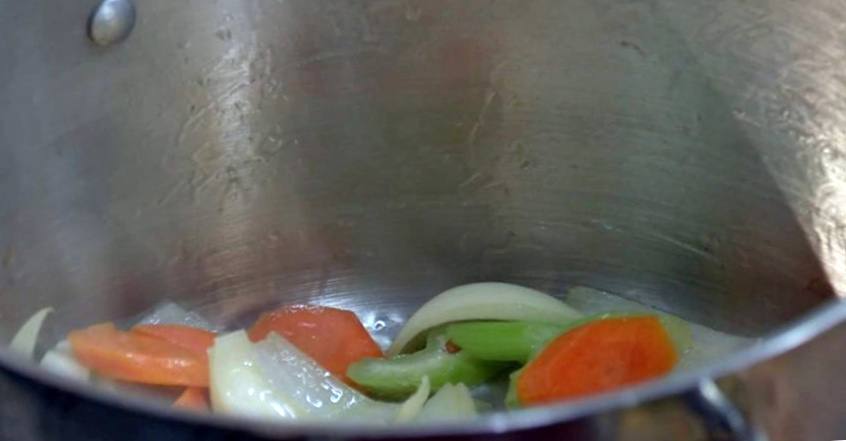 Рецепт Теплый огуречный суп  шаг-2