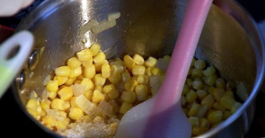 Рецепт Томатный суп с кукурузой шаг-3