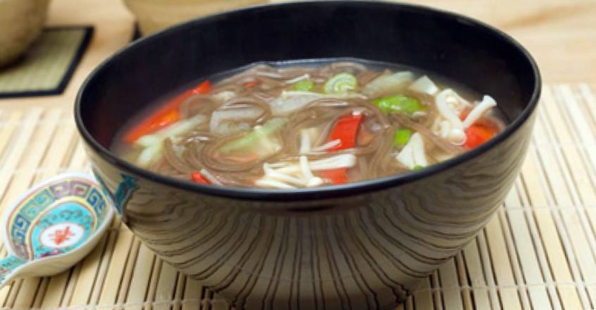 Рецепт Японский суп с гречневой лапшой шаг-1