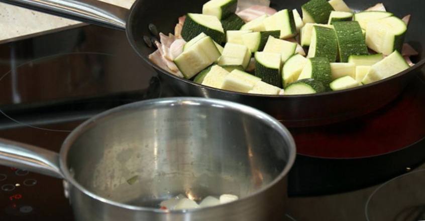 Рецепт Зелёный суп и бутерброды с паштетом из мидий  шаг-2