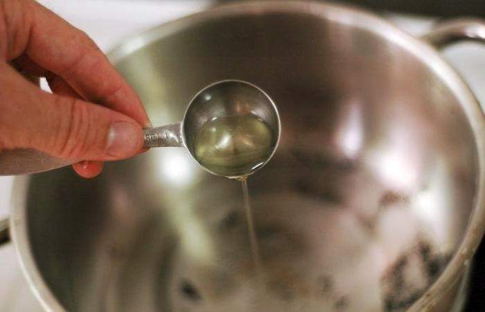 Рецепт Кокосовый острый суп с чечевицей шаг-1