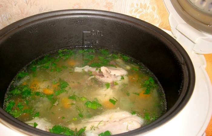 Рецепт Куриный суп с вермишелью в мультиварке шаг-5