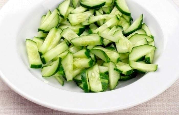 Рецепт Салат из пекинской капусты с овощами  шаг-4