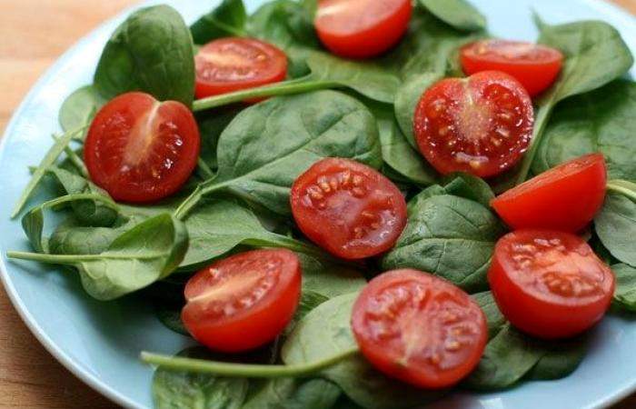 Рецепт Салат со шпинатом и помидорами черри шаг-3