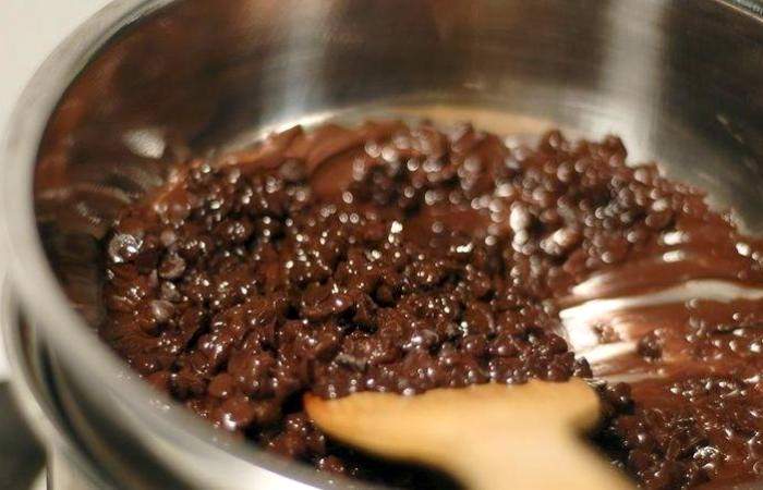Рецепт Шоколадные батончики с арахисовым маслом шаг-1