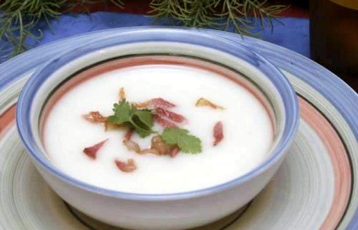 Рецепт Суп из молока с картофелем шаг-7
