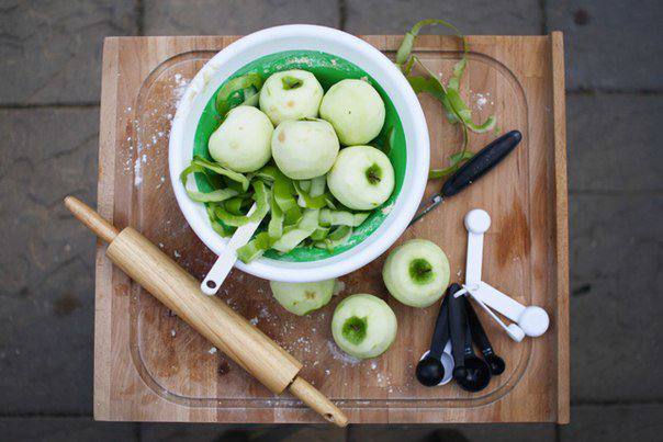 Рецепт Датская плетенка с яблоками  шаг-2