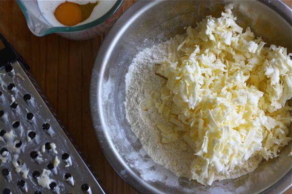 Рецепт Кексы с ветчиной и сыром  шаг-2