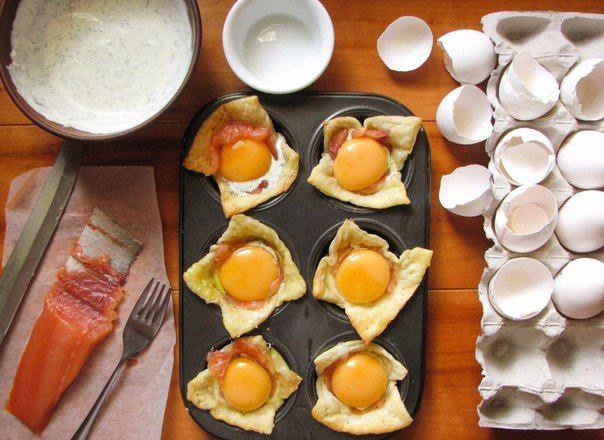 Рецепт Корзинки с яйцами и форелью шаг-3