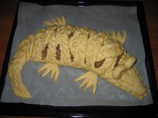 Рецепт Мясной пирог «Крокодил» шаг-9