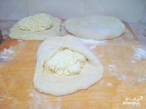 Рецепт Осетинский пирог с сыром  шаг-4