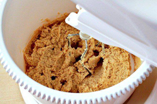 Рецепт Печенье с орехами и белым шоколадом шаг-1