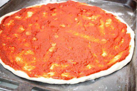 Рецепт Пицца с грибами и козьим сыром шаг-5