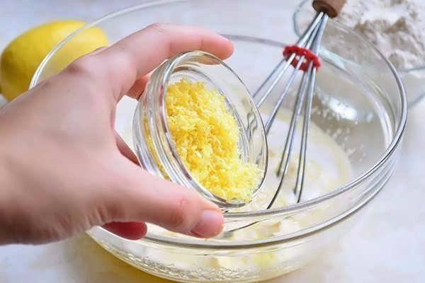 Рецепт Простой пирог с лимоном шаг-3