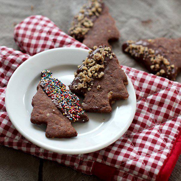 Рецепт Шоколадные печенье «Елочки» шаг-1