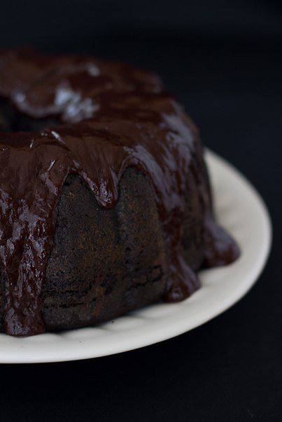 Рецепт Шоколадный кекс с ежевикой шаг-1