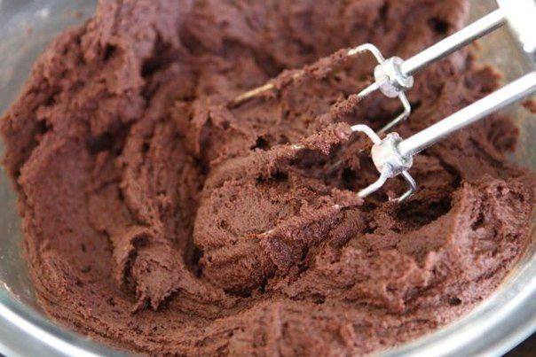 Рецепт Шоколодное печенье с начинкой шаг-1