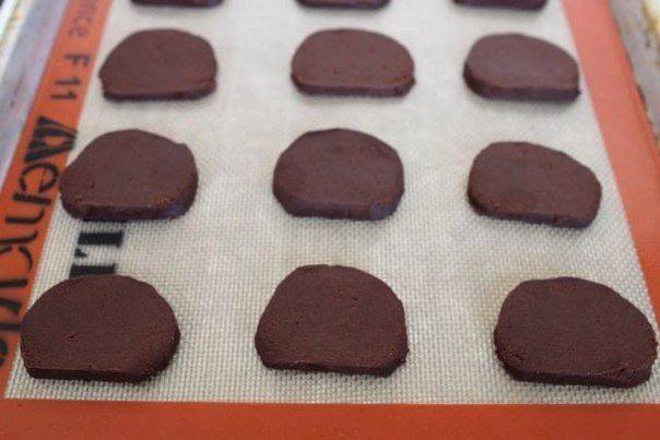 Рецепт Шоколодное печенье с начинкой шаг-5