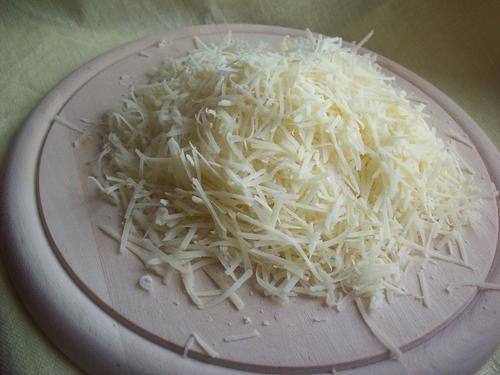 Рецепт Слоеный пирог с сыром шаг-1