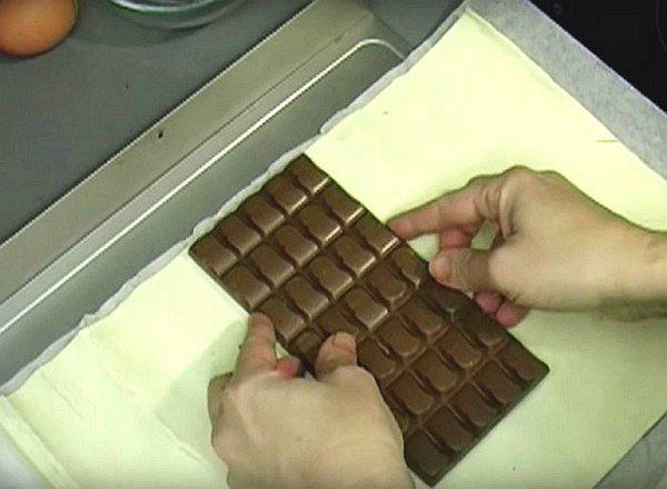 Рецепт Слойка с шоколадом шаг-1