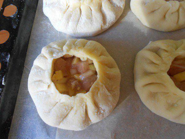 Рецепт Татарские пирожки с мясом и картофелем шаг-3