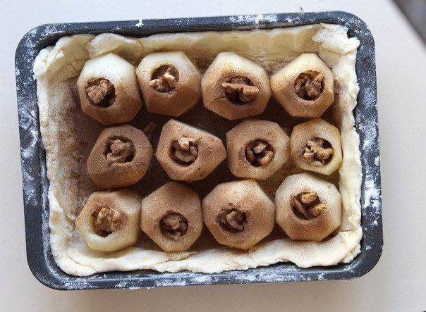Рецепт Творожный пирог с грушами и орехами шаг-7