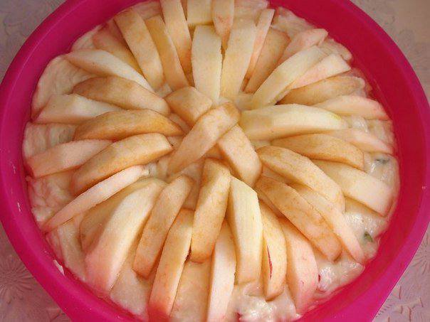 Рецепт Творожно-яблочный пирог с цукатами шаг-5