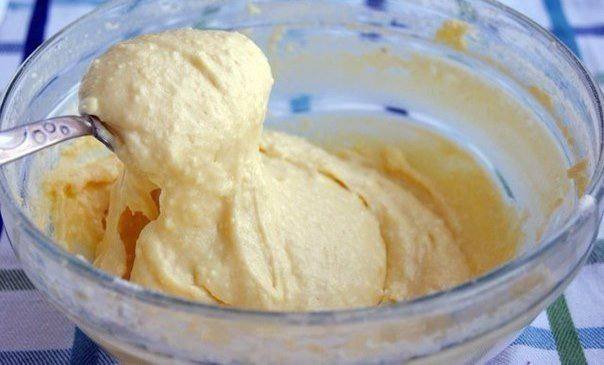 Рецепт Вишневый пирог с кокосовой глазурью шаг-3