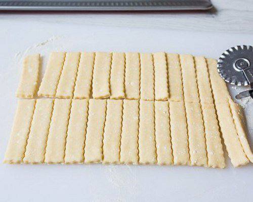 Рецепт Закусочные творожные палочки шаг-3