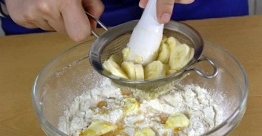 Рецепт Банановый хлеб с манго шаг-1