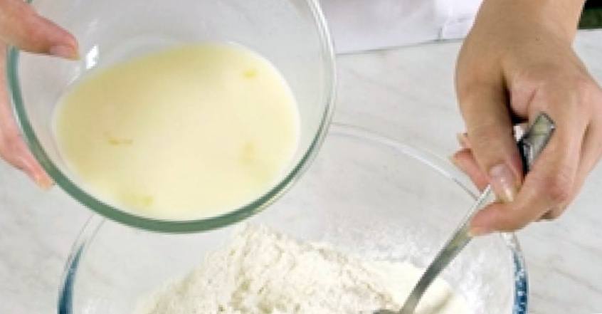 Рецепт Хачапури с картофельно-сырной начинкой шаг-1
