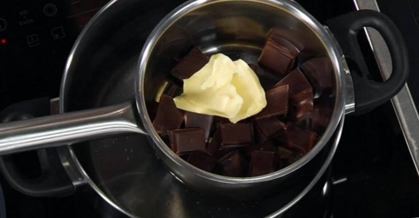 Рецепт Кексы «Шоколадный плен да банановый крем» шаг-1