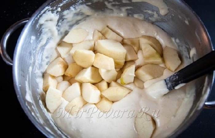 Рецепт Ароматный яблочный пирог шаг-6