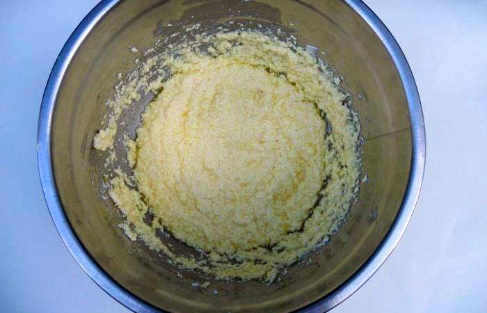 Рецепт Бисквитный пирог с абрикосами  шаг-2