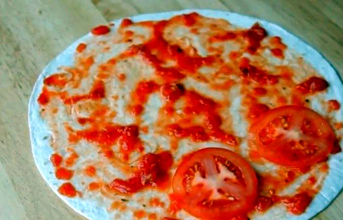 Рецепт Быстрая пицца на лаваше  шаг-2