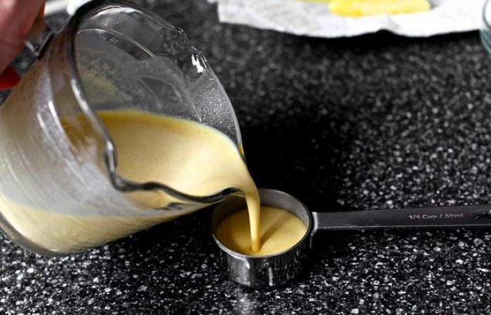 Рецепт Блины со сливой, медом и рикоттой шаг-1