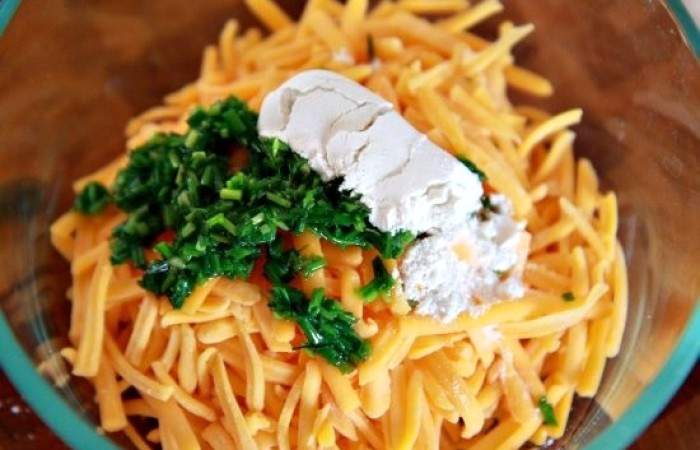 Рецепт Булочки с сыром и зеленым луком  шаг-2