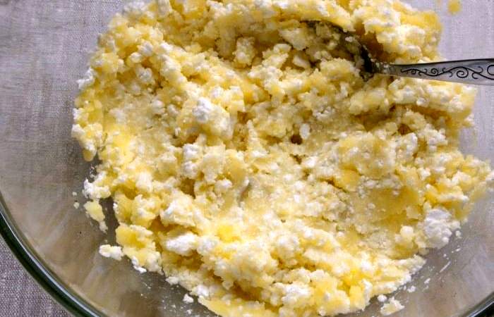 Рецепт Картофельные сырники с творогом  шаг-2