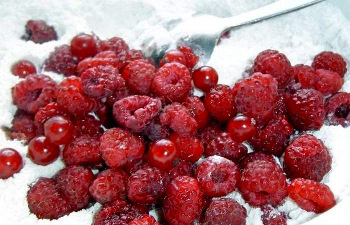 Рецепт Маффины с ягодами  шаг-2