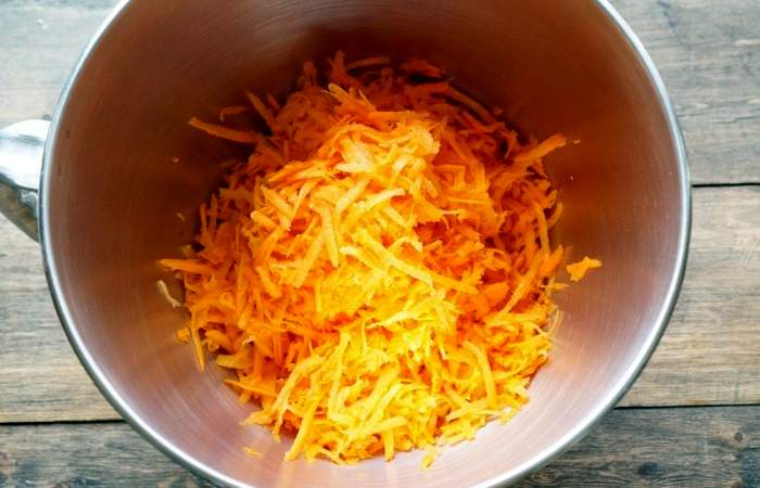 Рецепт Морковные капкейки  шаг-2