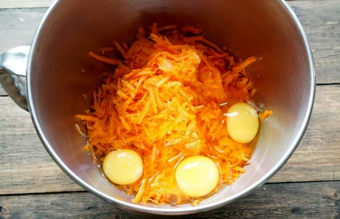 Рецепт Морковные капкейки шаг-3