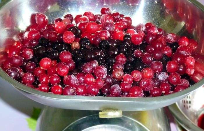 Рецепт Пирог с творогом и ягодами  шаг-2